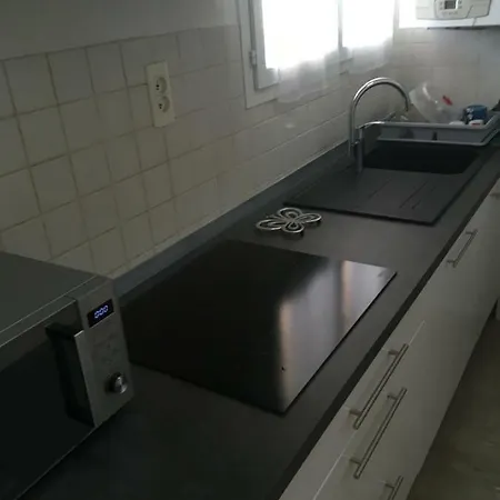 La Marjolaine Apartment *